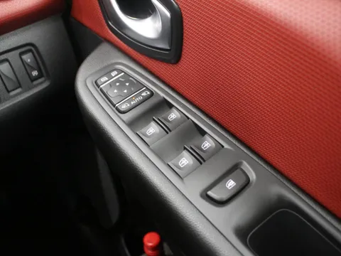 Renault Lutecia