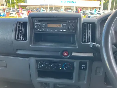 Mitsubishi Minicab Van