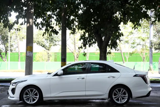 Cadillac CT4