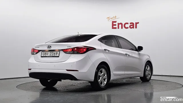 Hyundai Elantra (Avante)