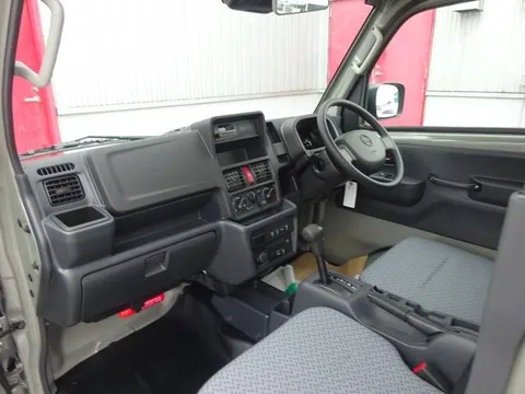 Nissan Clipper Truck