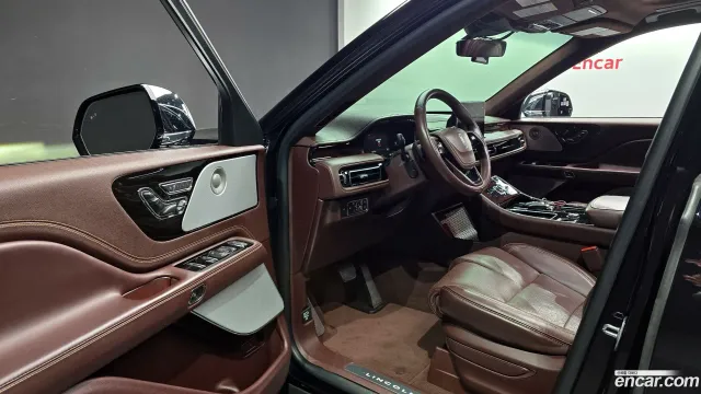 Lincoln Aviator