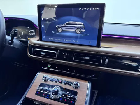 Lincoln Aviator
