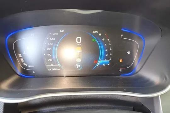 Geely Binray
