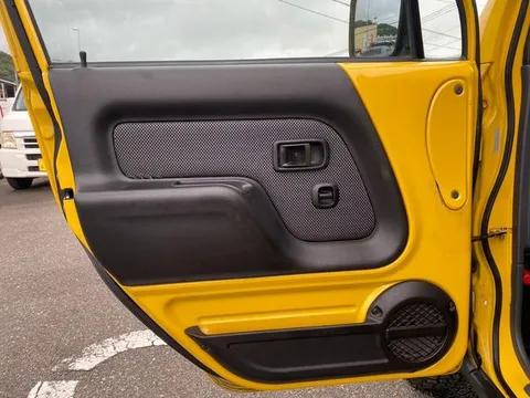 Daihatsu Naked