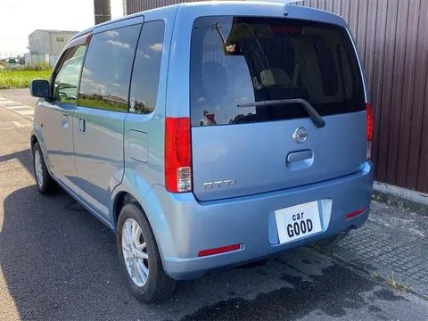 Nissan Otti