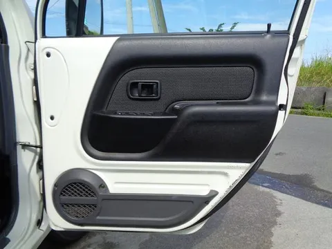 Daihatsu Naked