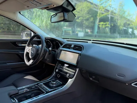 Jaguar XEL