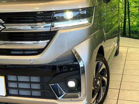 Suzuki Spacia Custom