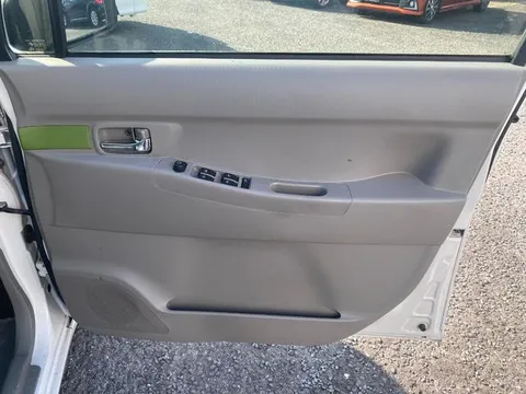 Toyota Pixis Space