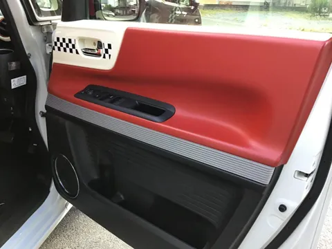 Honda N-BOX Slash