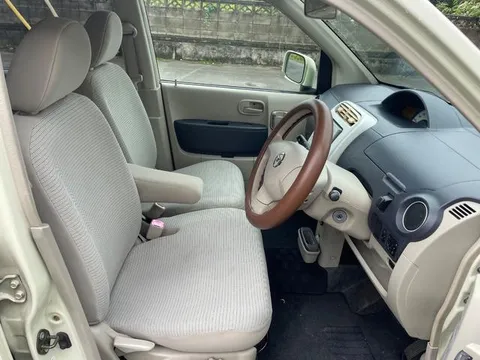 Nissan Otti
