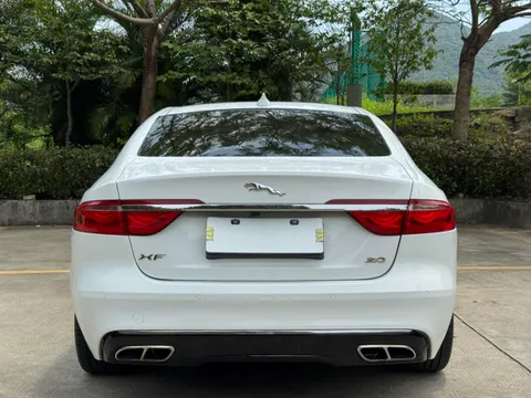 Jaguar XFL