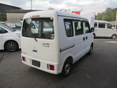 Mitsubishi Minicab Van