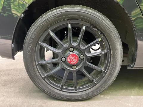 Toyota Pixis Mega