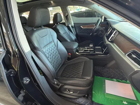 Hongqi HS7
