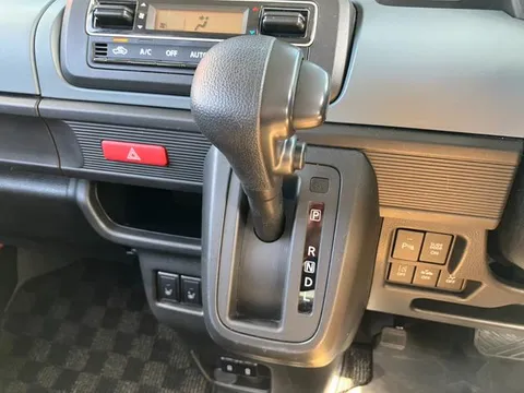 Suzuki Spacia Base