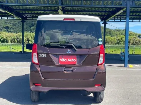 Mitsubishi eK Space