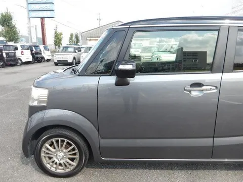 Honda N-BOX Slash