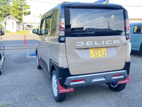 Mitsubishi Delica Mini