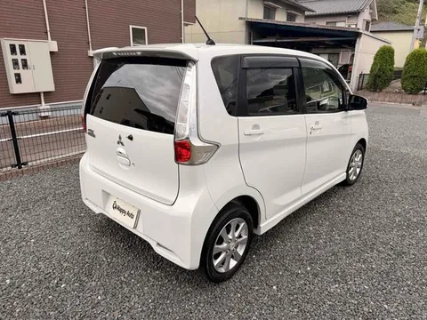 Mitsubishi eK Custom
