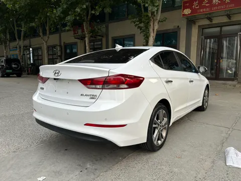 Hyundai Elantra (Avante)