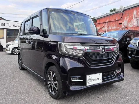 Honda N-BOX Custom