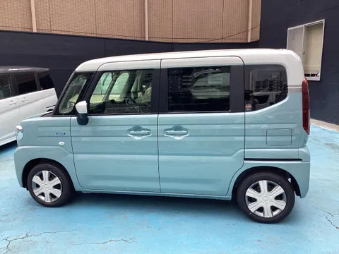 Suzuki Spacia