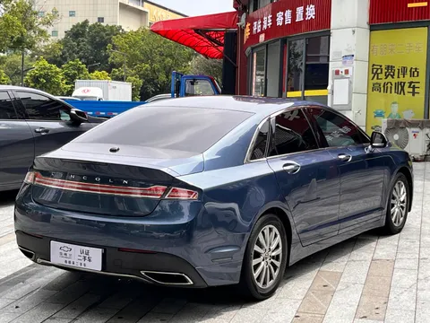 Lincoln MKZ