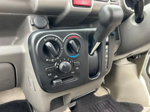 Nissan Clipper