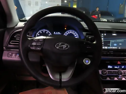 Hyundai Elantra (Avante)