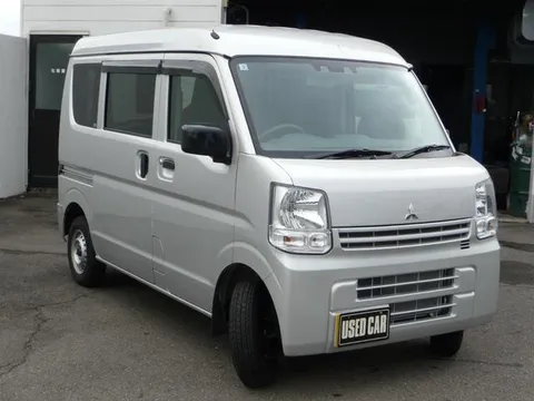 Mitsubishi Minicab Van