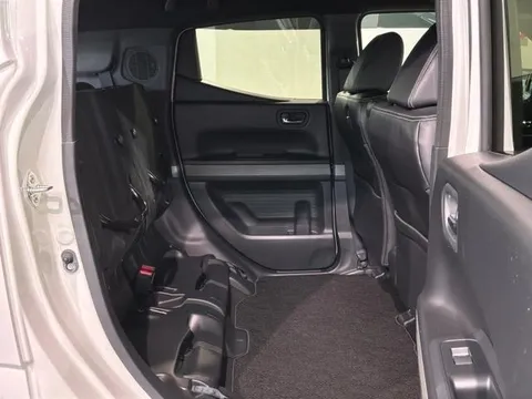 Honda N-BOX Slash