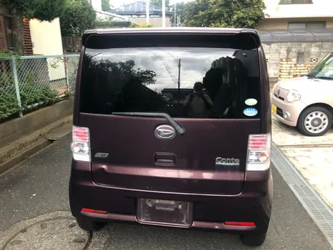 Daihatsu Move Conte