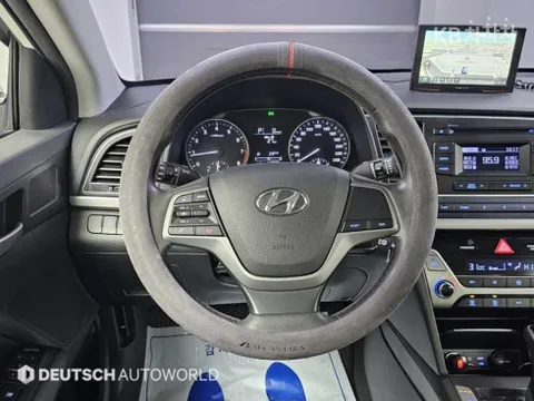 Hyundai Elantra (Avante)