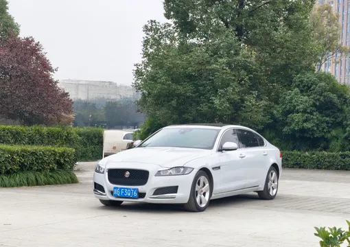 Jaguar XFL