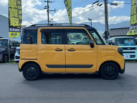 Suzuki Spacia Gear