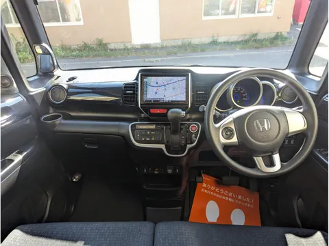 Honda N-BOX Custom