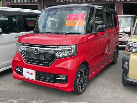 Honda N-BOX Custom