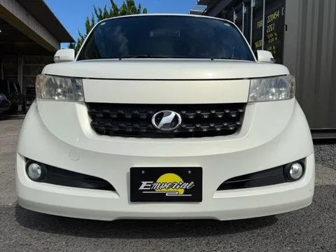Toyota bB