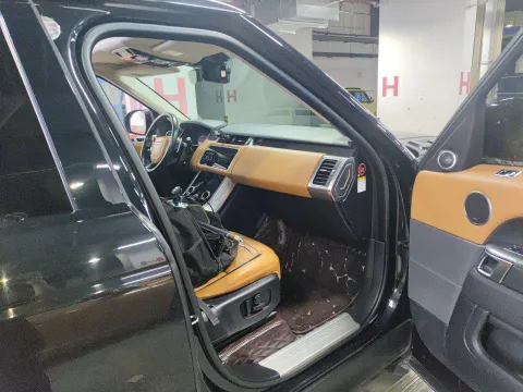 Land Rover