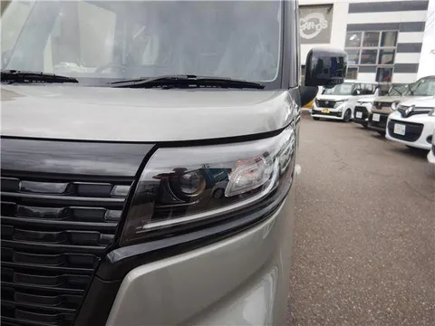 Suzuki Spacia Base