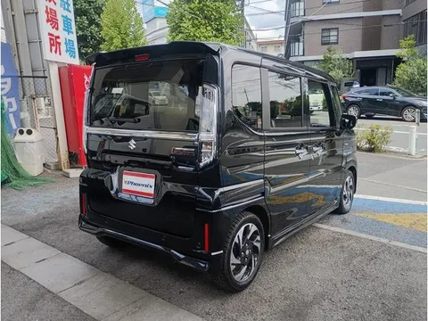 Suzuki Spacia Custom