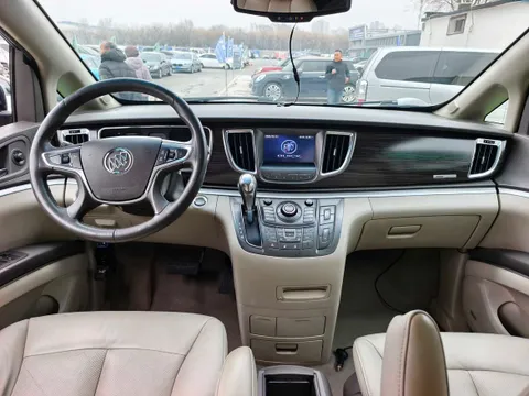 Buick GL8