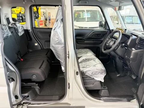 Suzuki Spacia Gear