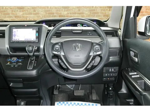 Honda Freed Plus