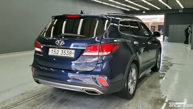 Hyundai Grand Santa Fe (Maxcruz)
