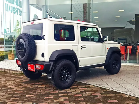 Suzuki Jimny Sierra