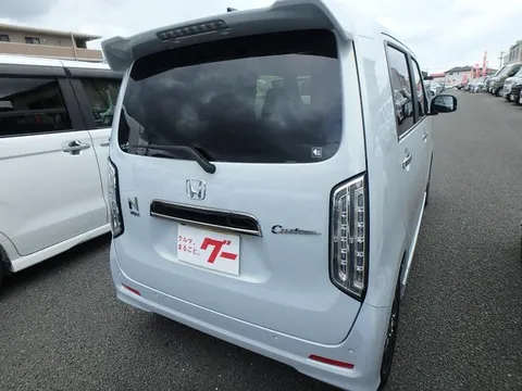 Honda N-WGN Custom