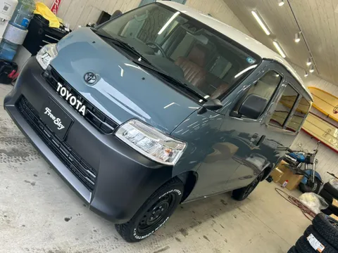 Toyota TownAce Van